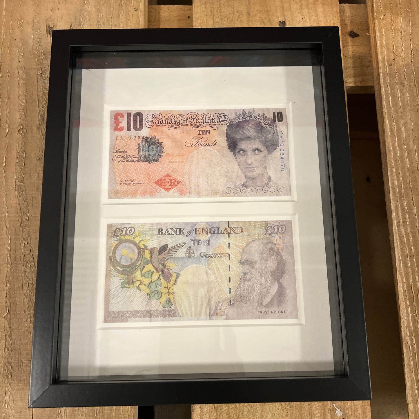 Bansky. Di-Faced Tenner. 2004